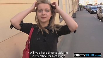 Русская девственница виктория отважилась на первый секс с юношей